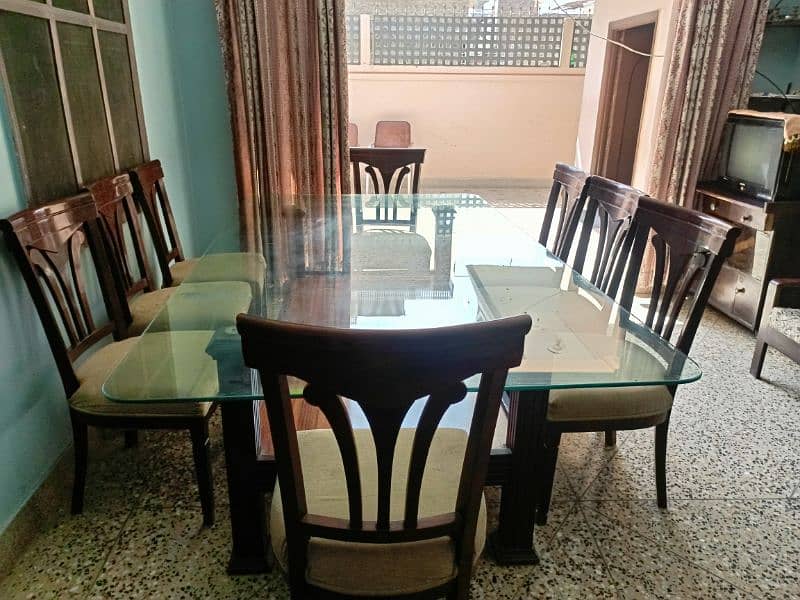 8 Seater Belgium Glass Dining table 0