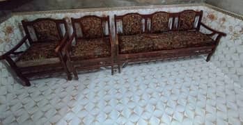 Sofa Set, 5 Seater. Only 1 month used.