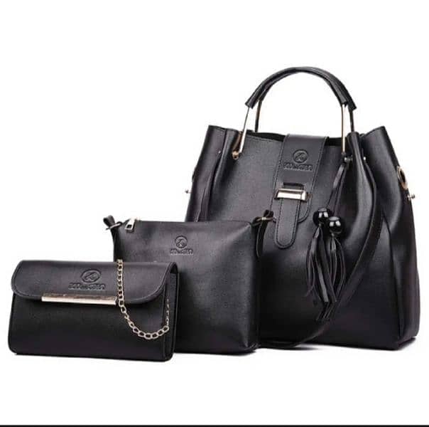 3 pcs handbags for women's with bright colors. . 4