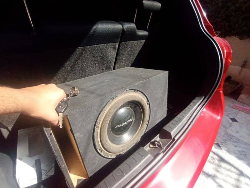 multiple functional amp(4 channel) and original pioneer woofer 3