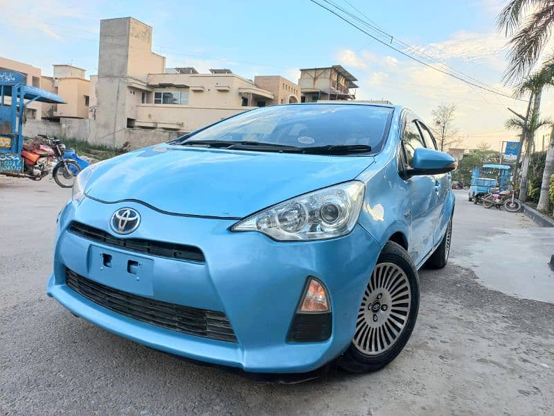 Most comfortable Hybrid Car Aqua Cars 1085311403