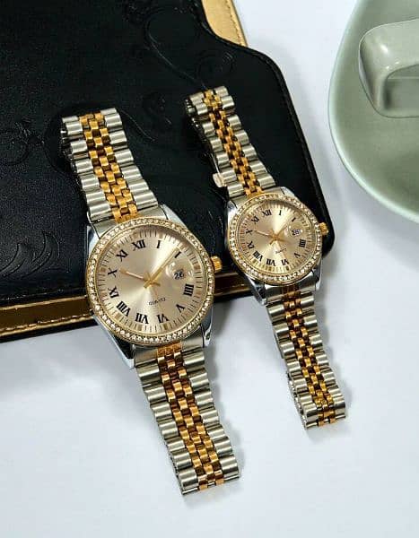1 Pair Of Stylish And Trendy Male And Female Couples Pairing WatcheS 3