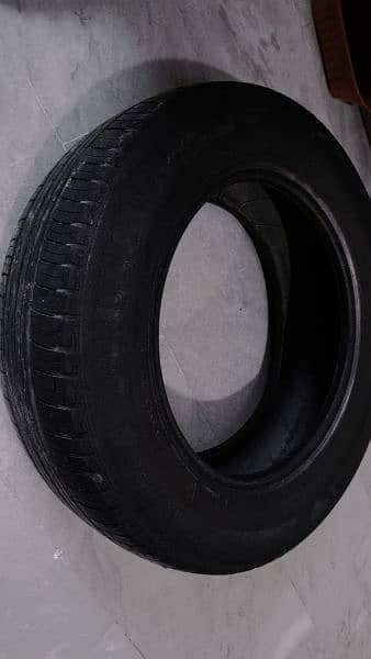 Toyota corolla gli tyre (Micheln) 1 tyre only 3