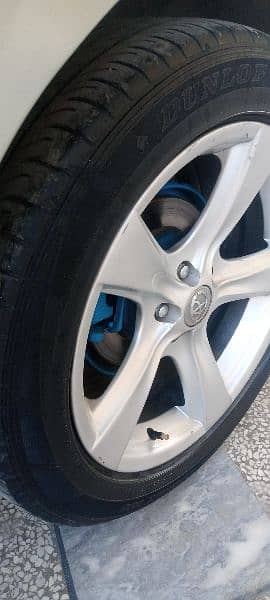 Good condition tyres and rims 17 inch 3