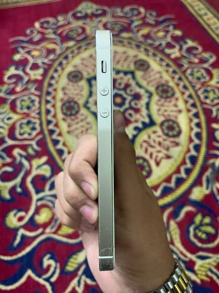 iphone 5s 16 gb pta approved 1