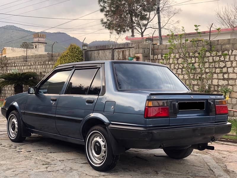 Toyota Corolla 1986 3