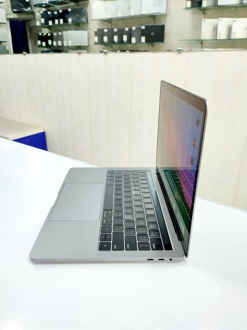 MacBook Pro 2018|13" A1989| Core i7 | 16\512 at ABID COMPUTERS MULTAN 6