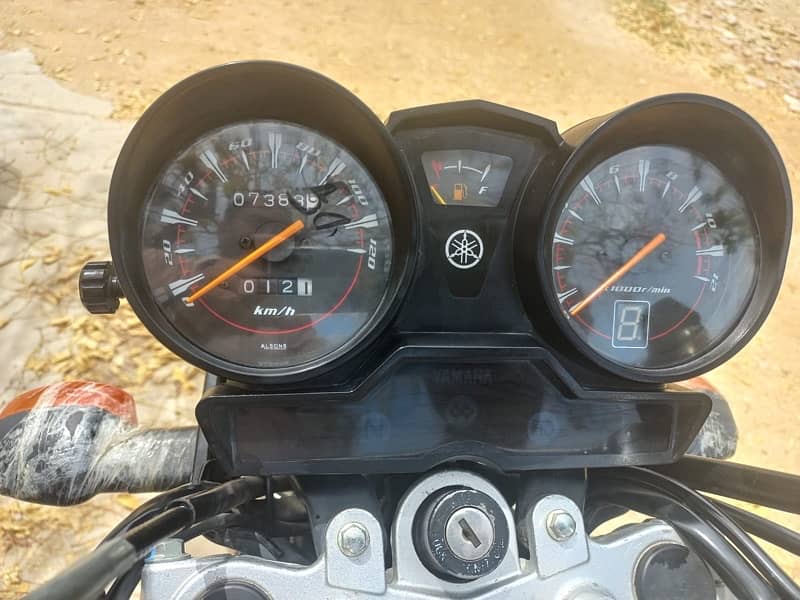YBR 125 G Motorcycle (Excellent Condition 10/10) 7