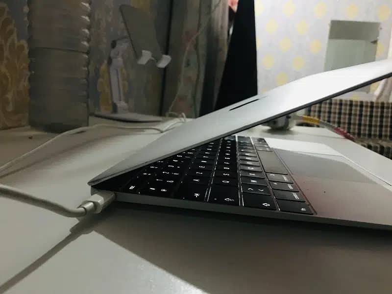 Macbook Mini OS XI Captian Retina (12 -inch) 3