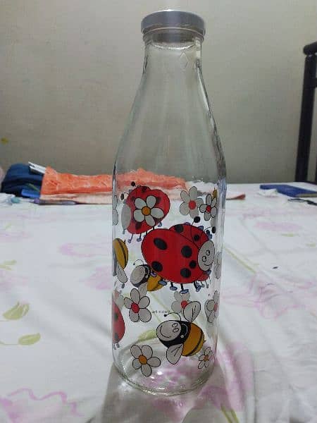 Glass Bottle [1 Litre] IMPORTED 1