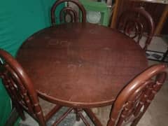 Round Dining Table with 4 chairs