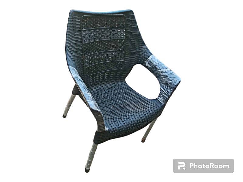 Relaxo plastic chair 15