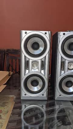 Philips home theater speaker each speaker 100 watt 0