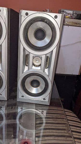 Philips home theater speaker each speaker 100 watt 1