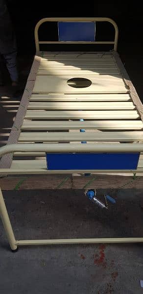 Patient bed for hospital on factory price / Medical equipment for sale 15