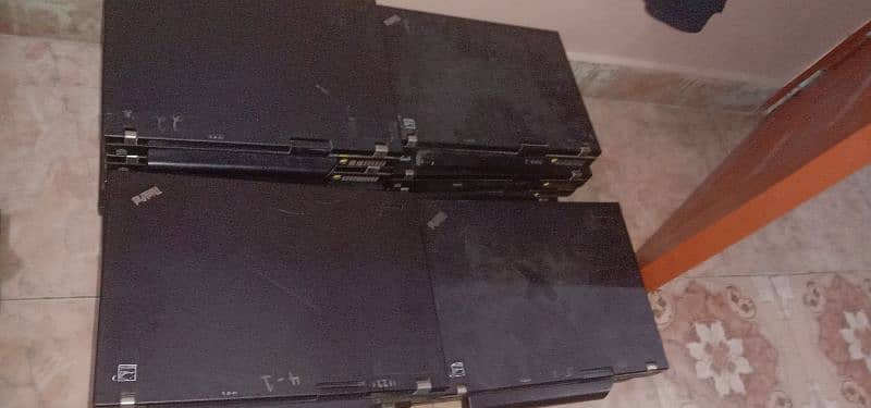 Lenovo R500 core2duo 2gb ddr3 160gb harddisk 1