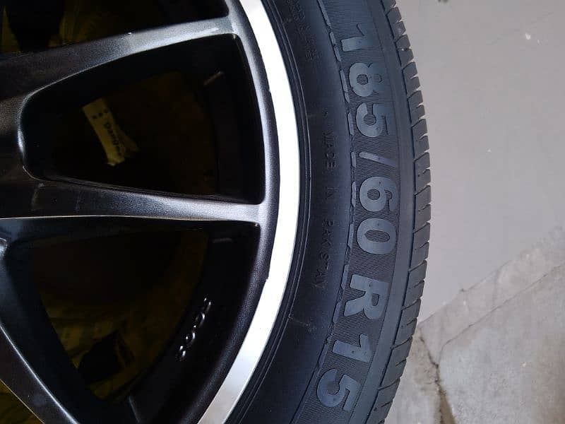 alloy rim 15R and tyre 1