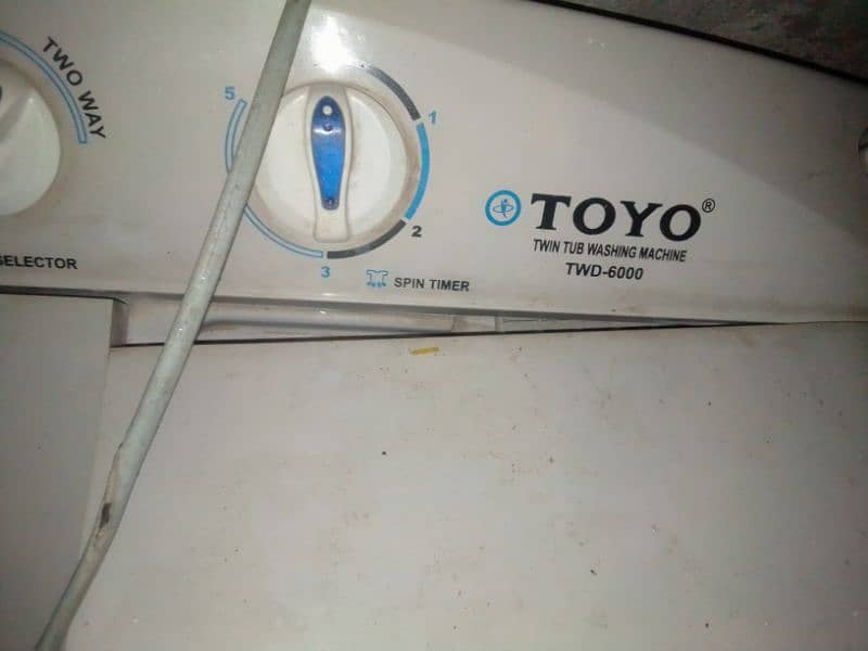 toyo twin tub 2in1 washing with dryer 2