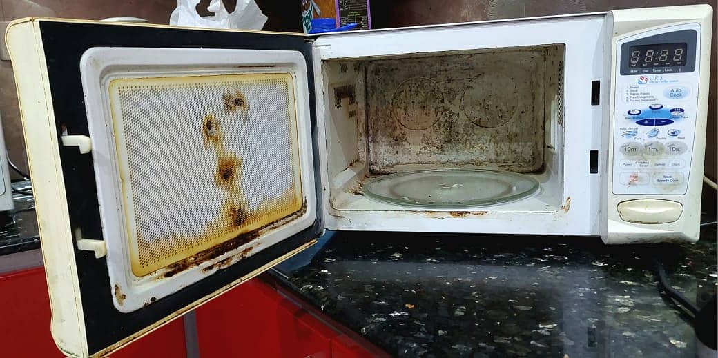 Dawlance Microwave Oven, DHA, Karachi 2