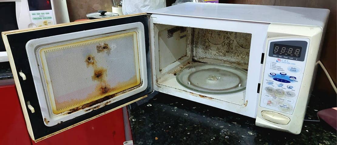 Dawlance Microwave Oven, DHA, Karachi 4