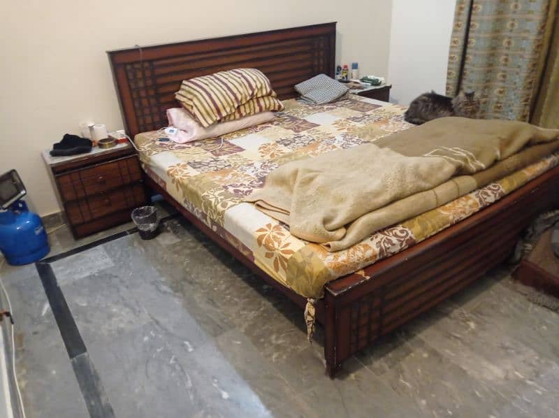 bed set for sale with side tables and 1 mattress 0