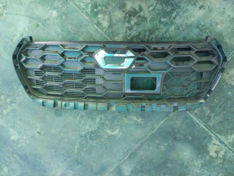 Daihatsu CAST 660 CC ,  Front Show Grill 0