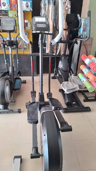 Elliptical trainer and bike gym and fitness machine 3