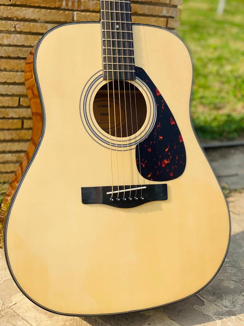 Yamaha F-600 Acoustic guitar (Made in Indonesia) 6