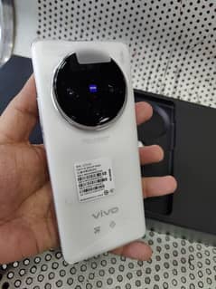 Vivo X100 Pro 0