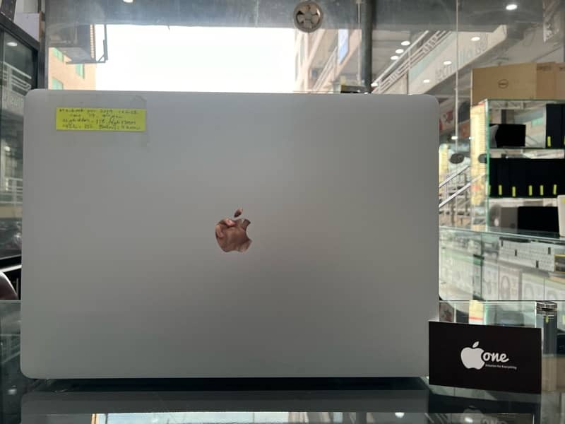 Macbook Pro 2019 16inch i9 32/1TB 4GB Card CTO 0