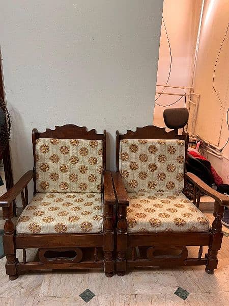 Wooden Sofa Set 5 Seater non-repaired 100% okay 1