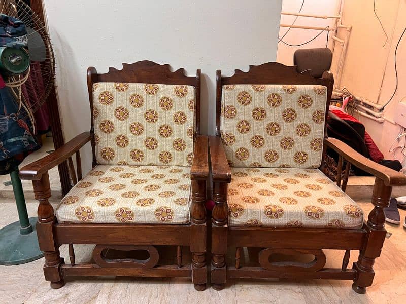 Wooden Sofa Set 5 Seater non-repaired 100% okay 3