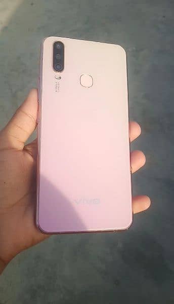 urgent for sell vivo y17 mobile 03158561195 exchange possible hai 0