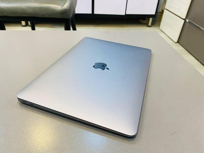 MacBook Air M1-13 inch 2020 8GB/512GB 5