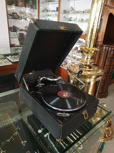 antique Gramophone 4