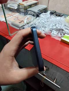 infinix Hot 30play. 10 by 10 condition sale and exchange possible