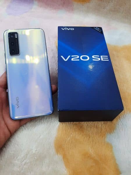 Vivo V20 SE 8/128 With Box 0