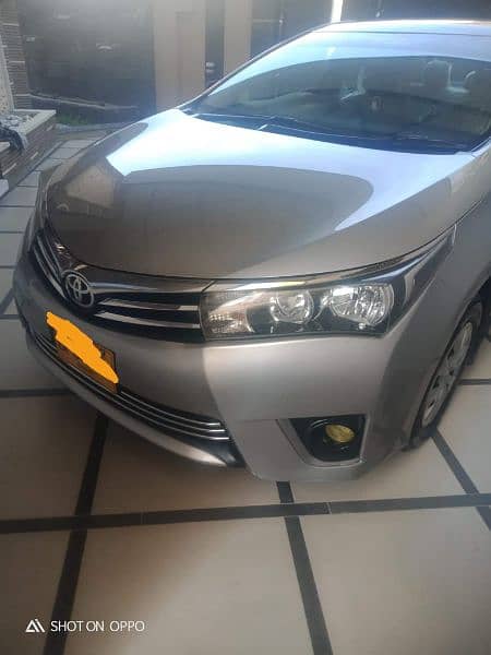 Corolla 2015/2016  gli manual bumper to bumper first ownr like a new 1