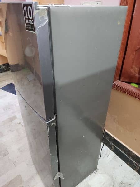 Haier HRF-276 EBS Zero Condition refrigerator 2
