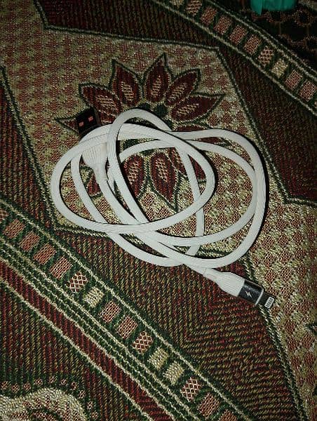 iPhone Handsfree and cable 1