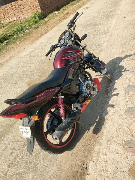 total janion,,,Honda fb 125.03007557273 8