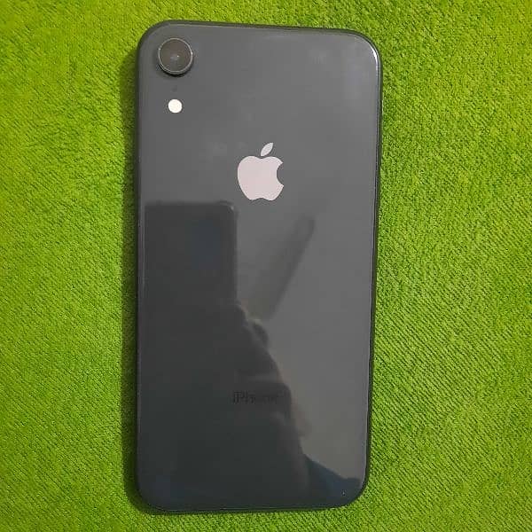 iPhone XR (JV] 0