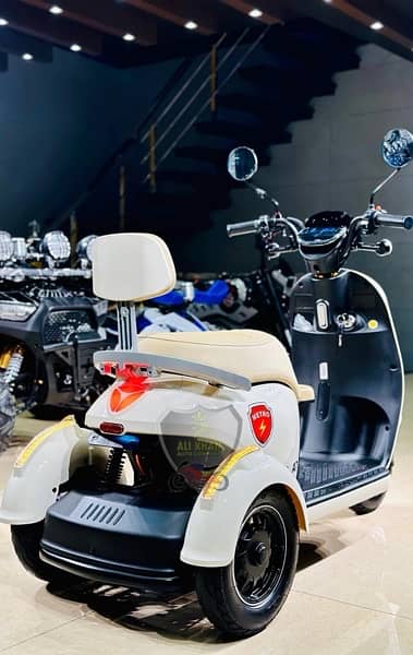 YADEA METRO A7 Three wheel 3 Scooter Scooty Electric 120 km in 1 Charg 7