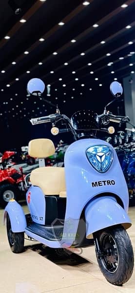 YADEA METRO A7 Three wheel 3 Scooter Scooty Electric 120 km in 1 Charg 9