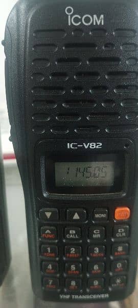 Walkei Talkei ICom IC-V82 Made in Japan 4