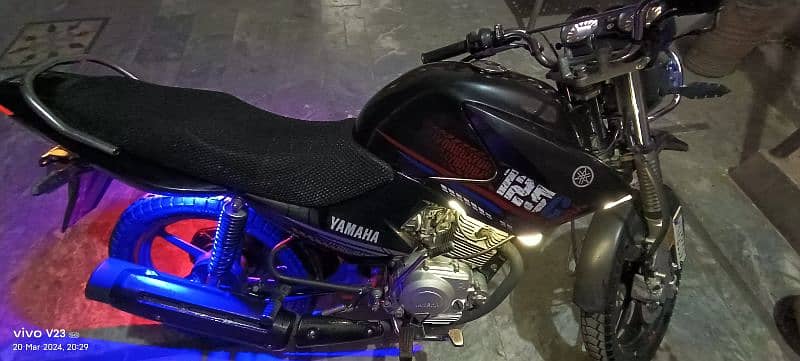 Yamaha YBR 125G 2