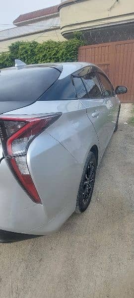 toyota prius 2016/2019 9