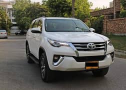 Toyota Fortuner 2018 Petrol 2700cc  First Owner Since day one 35000km