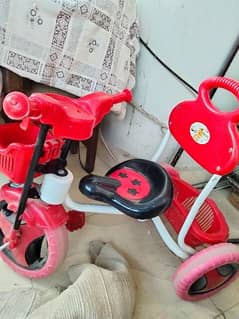 Kids tricycle 0