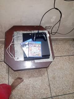 ps4 in 10/9 condition 0